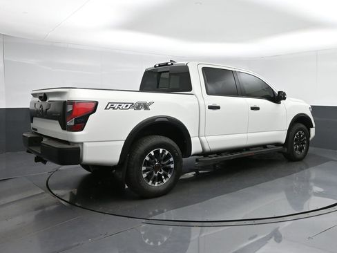 Used 2023 Nissan Titan PRO-4X w/ Pro-4x Convenience Package image 7