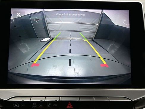 Certified 2022 Jeep Compass Limited image 43