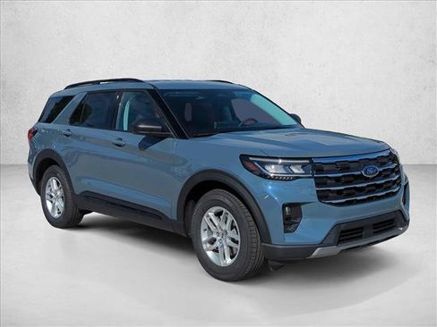 New 2026 Ford Explorer Active w/ Active Comfort Package image 7