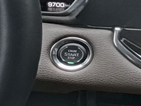 Used 2026 GMC Canyon Denali AWD/4WD image 11