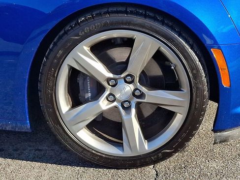 Used 2018 Chevrolet Camaro SS image 8