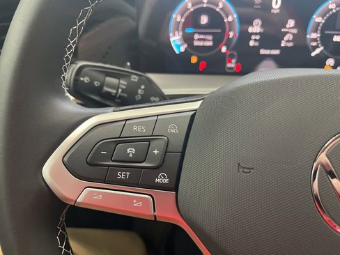 New 2026 Volkswagen Tiguan SE AWD/4WD image 17