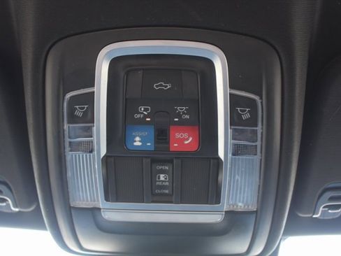 Used 2023 RAM 1500 Laramie image 34