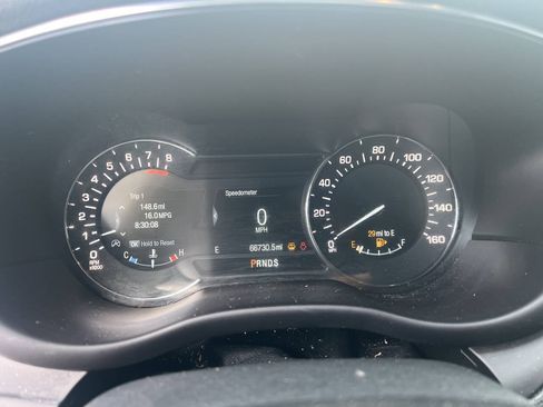 Used 2017 Lincoln MKC Premiere FWD image 8