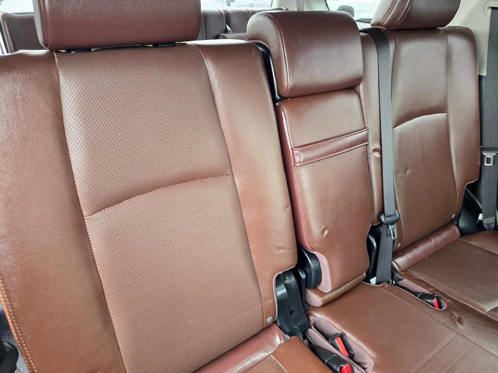 Used 2014 Toyota 4Runner Limited AWD/4WD image 14