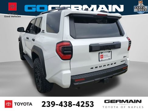 Certified 2025 Toyota 4Runner TRD Off-Road image 9