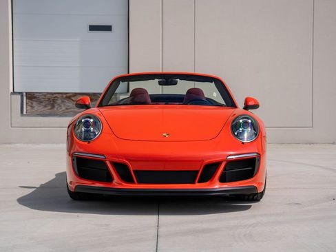 Used 2018 Porsche 911 Carrera GTS RWD image 4