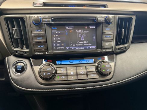 Used 2015 Toyota RAV4 Limited w/ Technology Package AWD/4WD image 8