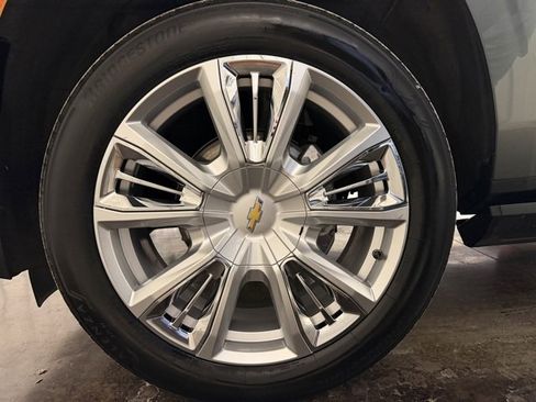 Used 2023 Chevrolet Tahoe High Country w/ LPO, Illumination Package image 10