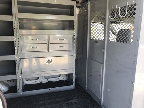 Used 2018 Ford Transit 250 RWD image 20