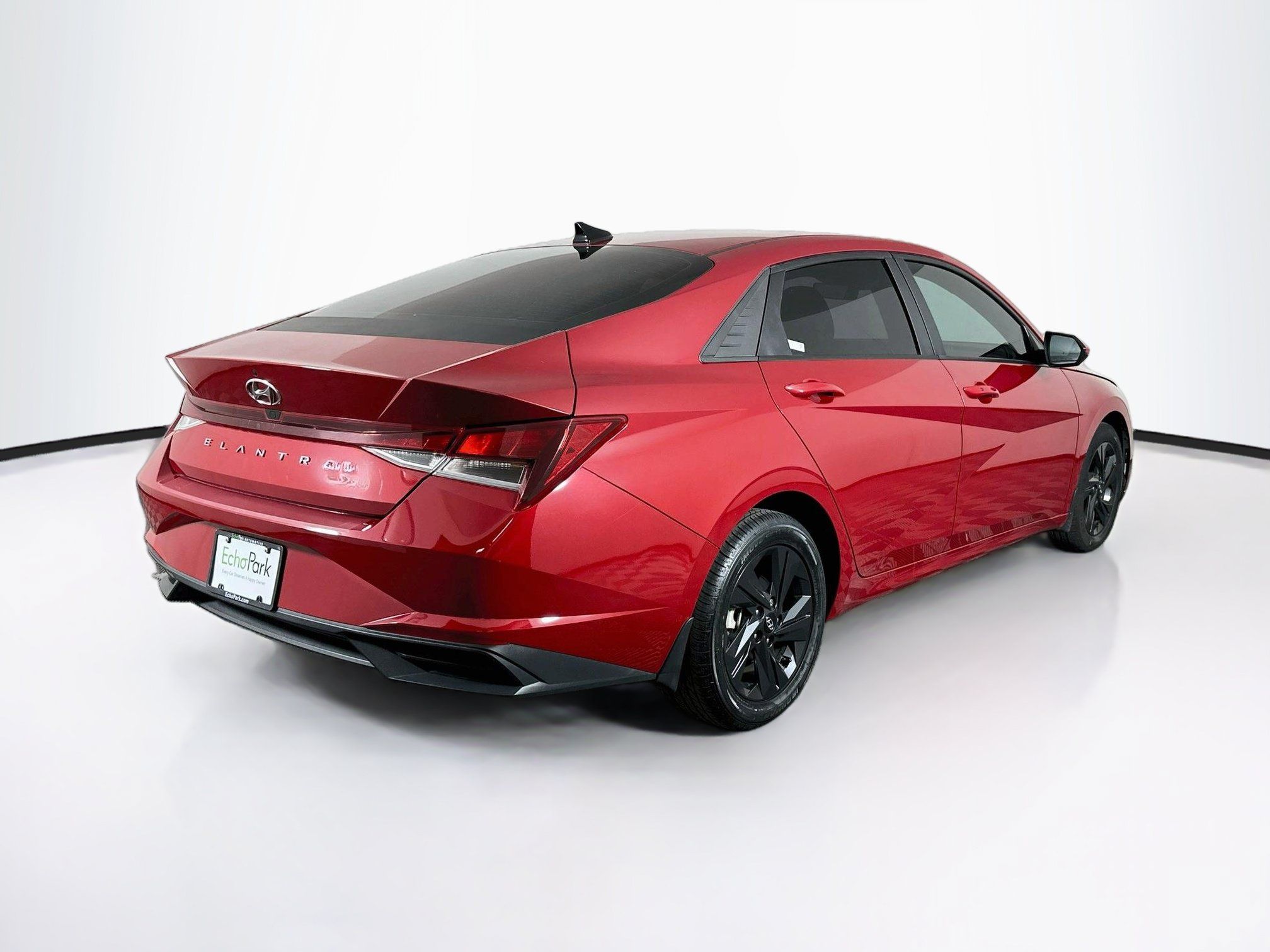Used 2022 Hyundai Elantra SEL FWD image 9