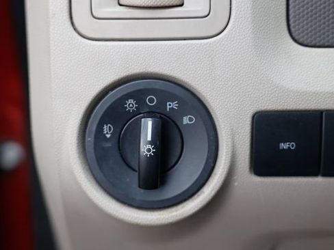 Used 2012 Ford Escape XLT FWD image 43