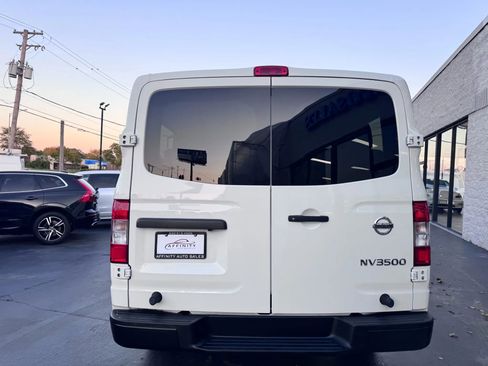 Used 2020 Nissan NV 3500 S image 4