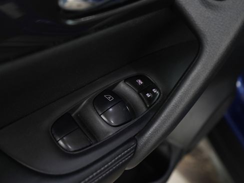 Used 2019 Nissan Rogue SV w/ Premium Package AWD/4WD image 20