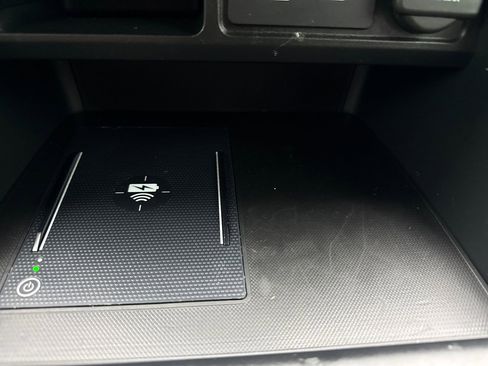 Used 2023 Honda Pilot Elite image 24