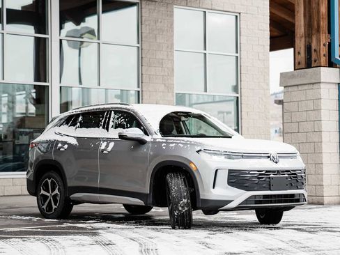 New 2026 Volkswagen Tiguan SE image 14