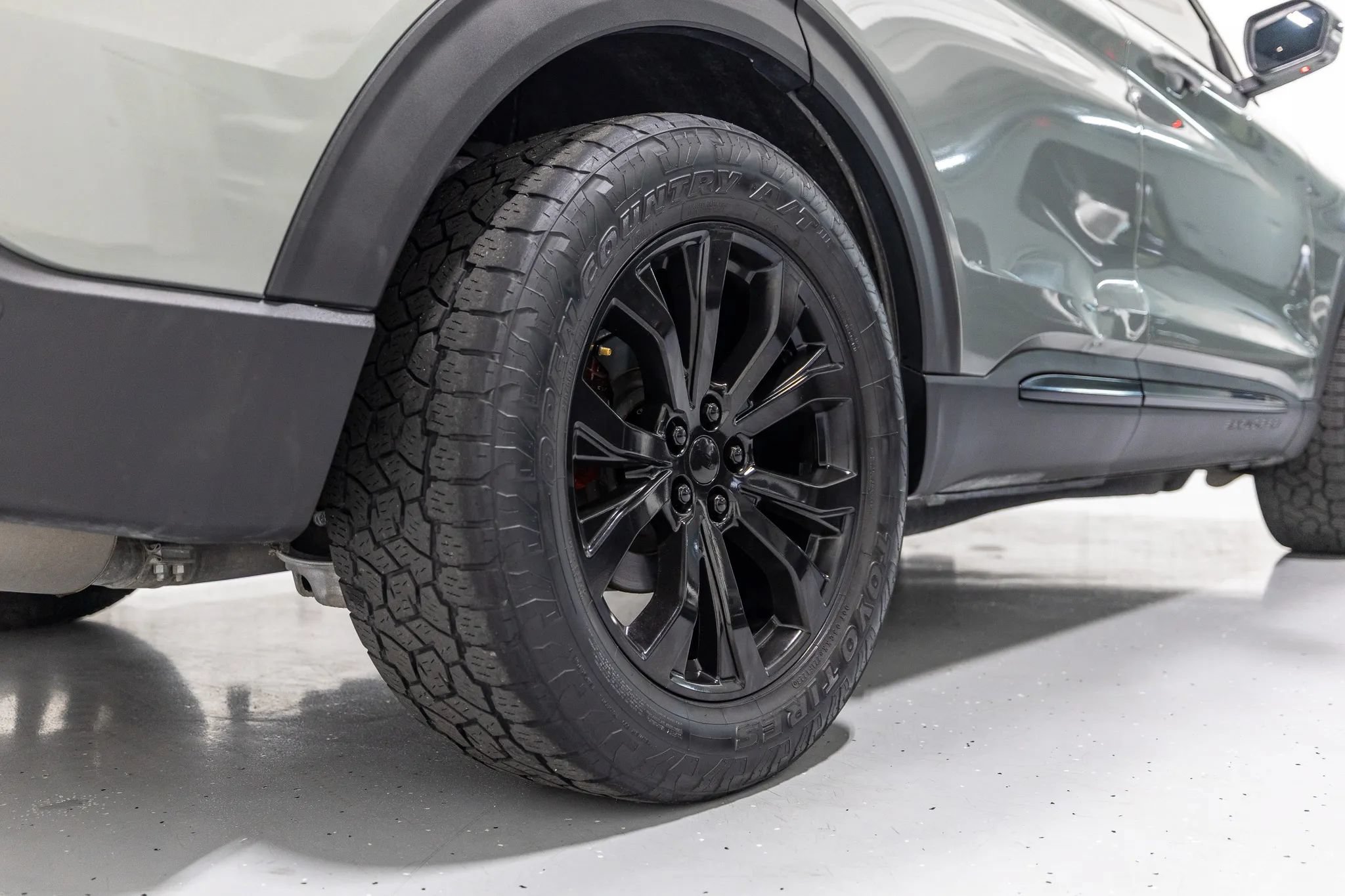 Used 2020 Ford Explorer ST w/ Premium Technology Package AWD/4WD image 24