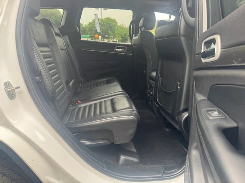 Used 2018 Jeep Grand Cherokee Limited AWD/4WD image 8