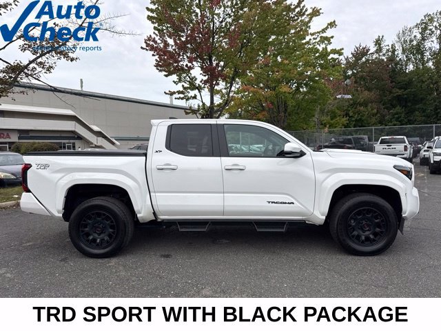 Used 2024 Toyota Tacoma TRD Sport w/ TRD Sport Upgrade Package AWD/4WD image 19