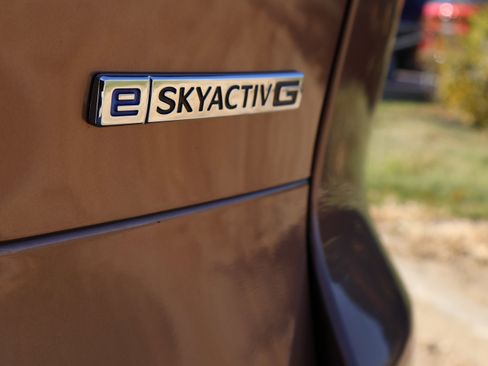 Certified 2025 MAZDA CX-70 3.3 Turbo w/ Premium Package image 19