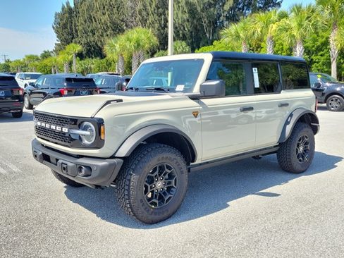 New 2026 Ford Bronco Badlands AWD/4WD image 4