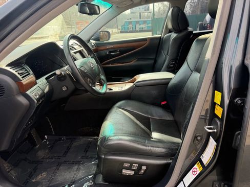 Used 2010 Lexus LS 460 image 27