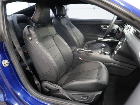 Used 2016 Ford Mustang GT Premium w/ Black Accent Package RWD image 29