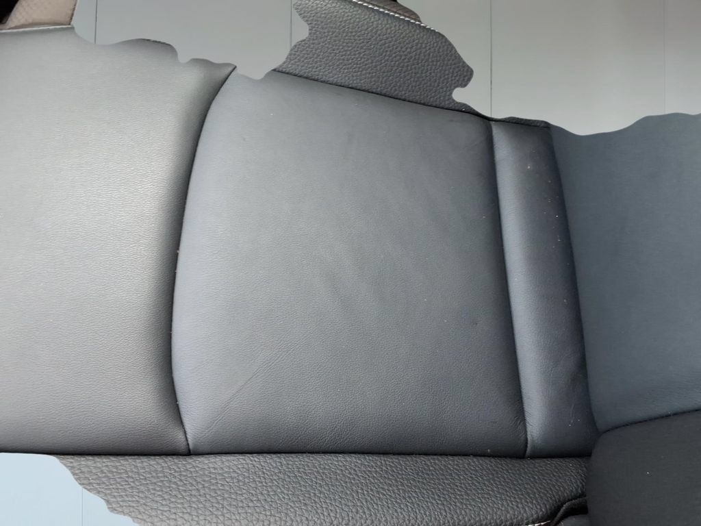 Used 2025 Nissan Pathfinder SL FWD image 25