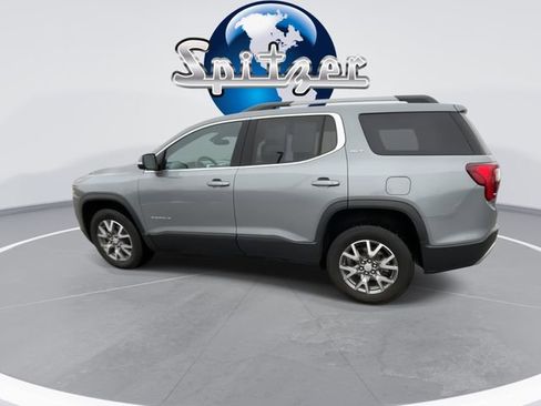 Used 2023 GMC Acadia SLT w/ Preferred Package image 6