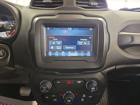 Used 2019 Jeep Renegade Trailhawk AWD/4WD image 23