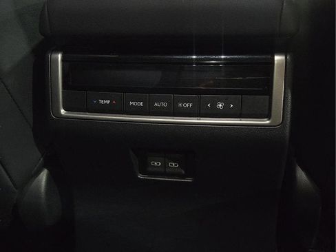 Used 2025 Lexus GX 550 w/ Accessory Package (2T) AWD/4WD image 15