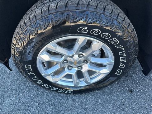 New 2026 Chevrolet Silverado 1500 LT w/ Safety Package image 47