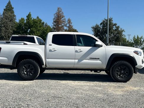 Used 2021 Toyota Tacoma SR5 w/ Trail Edition AWD/4WD image 9