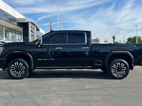 Used 2024 GMC Sierra 2500 Denali Ultimate image 7