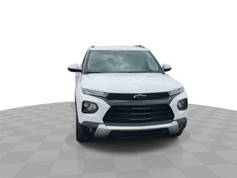 Certified 2023 Chevrolet TrailBlazer LT w/ LPO, Blackout Package FWD image 3