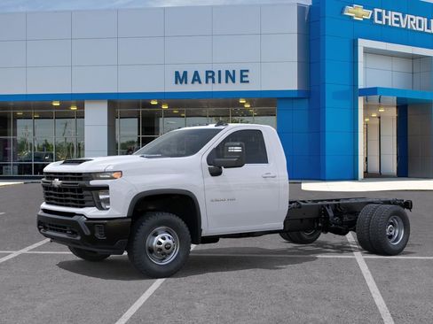 New 2026 Chevrolet Silverado 3500 W/T AWD/4WD image 2