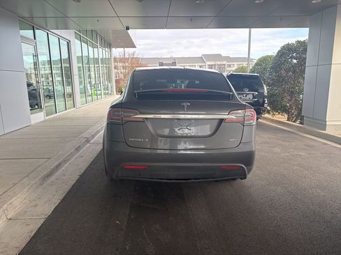 Used 2018 Tesla Model X 100D image 5