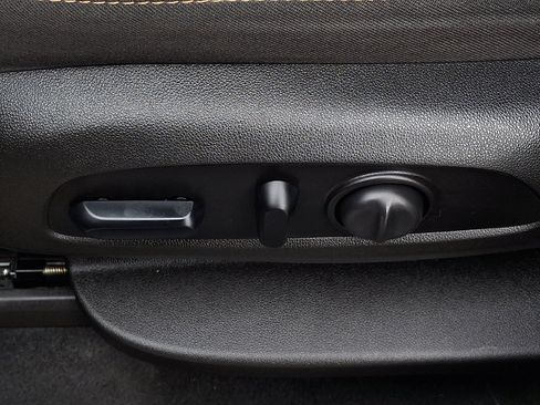 Used 2018 Chevrolet Traverse LT AWD/4WD image 27
