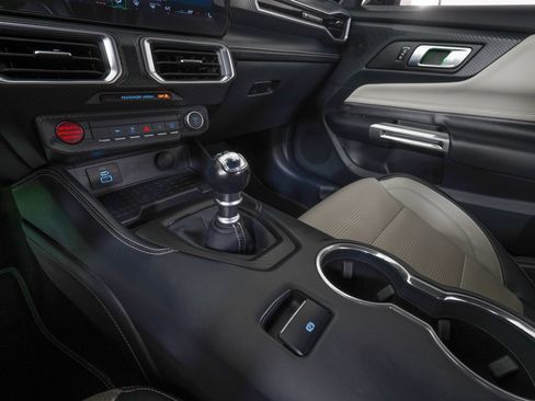 Used 2024 Ford Mustang GT Premium RWD image 19