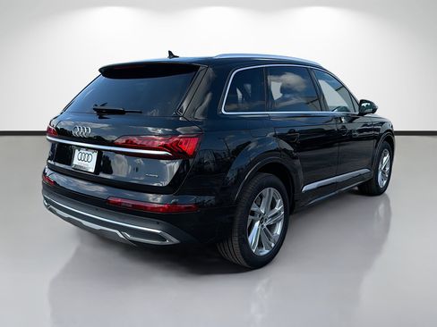 Used 2023 Audi Q7 3.0T Premium Plus w/ Premium Plus Package AWD/4WD image 3