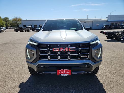 New 2026 GMC Canyon AT4 image 3