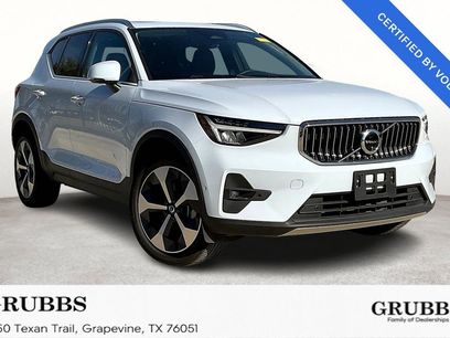 Certified 2025 Volvo XC40 B5 Plus