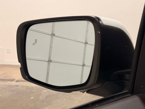 Used 2023 Honda Pilot EX-L image 12