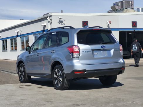 Used 2017 Subaru Forester 2.5i Limited image 5