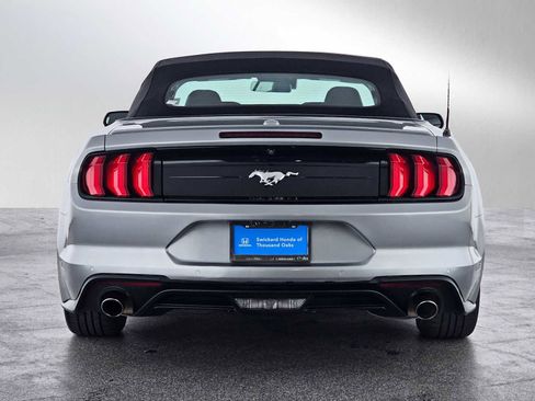 Used 2022 Ford Mustang Premium image 4
