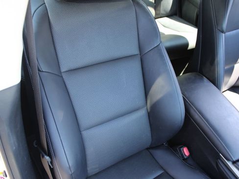 Used 2017 Lexus GS 200t w/ Premium Package RWD image 10