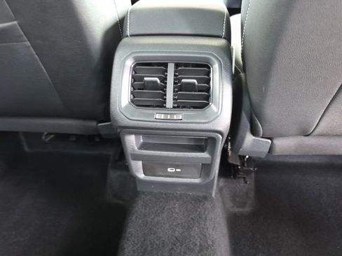 Used 2023 Volkswagen Taos SE w/ Panoramic Sunroof Package AWD/4WD image 14