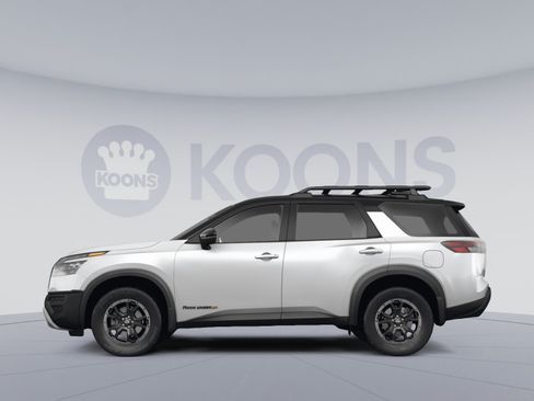 Used 2024 Nissan Pathfinder Rock Creek AWD/4WD image 2