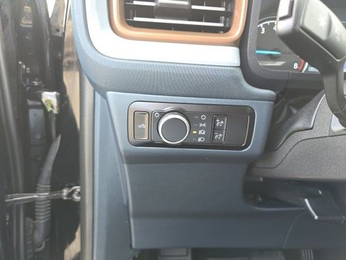 Used 2023 Ford Maverick Lariat w/ Lariat Luxury Package image 25