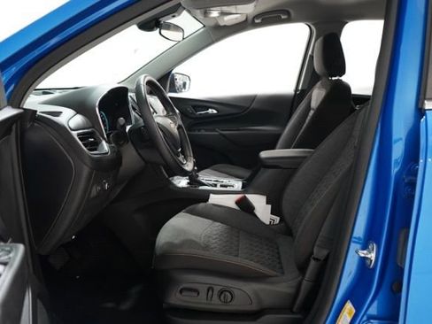 Used 2024 Chevrolet Equinox LT AWD/4WD image 16